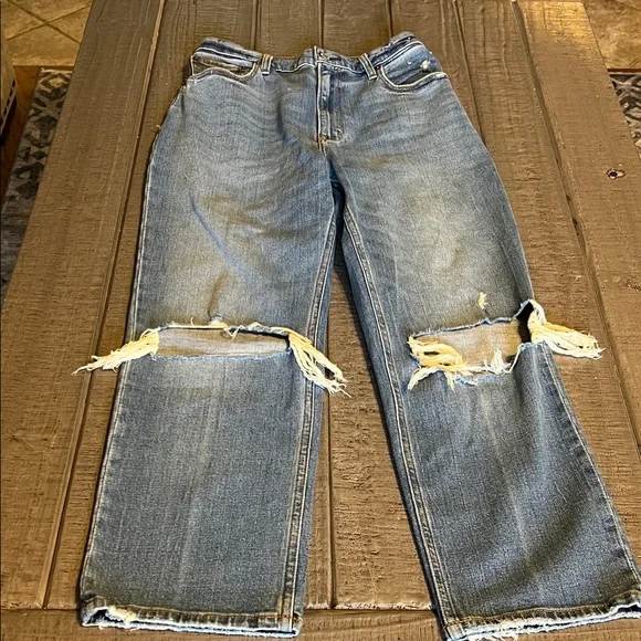 Women’s Abercrombie Distressed Blue Jeans - Picture 1 of 1